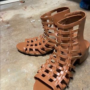 size 6/ plate forms for women